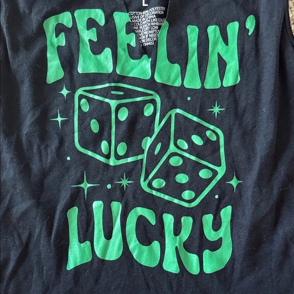 NWT Vinyl Black Graphic “Feelin’ Lucky” Tank Top Sz Large - Picture 3 of 5
